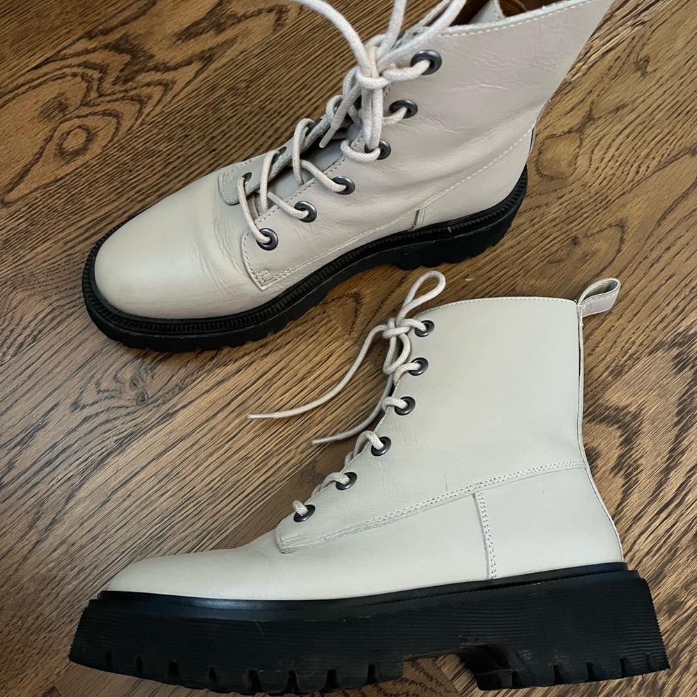 Madewell Rayna Lace Up Cream Lug Sole Combat Boots Size 7 - Picture 5 of 13